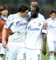 FUSSBALL CHL  Saison 10/11:  Kyriakos Papadopoulos, Hans Sarpei (v. li., FC Schalke 04)