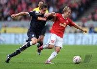 1. Fussball Bundesliga: Gylfi Sigurdsson (li, TSG 1899 Hoffenheim) gegen Lewis Holtby (re, 1. FSV Mainz 05)