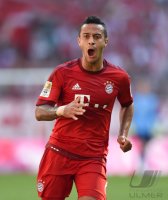 Fussball 1. Bundesliga Saison 15/16: FC Bayern Muenchen - FC Augsburg