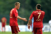 Fussball 1. Bundesliga Saison   2011/2012 :  Nils Petersen , Franck Ribery (v. li., FC Bayern Muenchen)