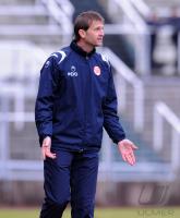 Fussball 3. Bundesliga:  Trainer Steffen Menze (Offenbach)