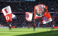 Fussball 1. Bundesliga : FC Bayern Muenchen FAHNENTRAEGER in der ALLIANZ ARENA