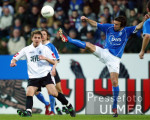 Fussball 1. Bundesliga: Bochum - Gladbach, Zweikampf