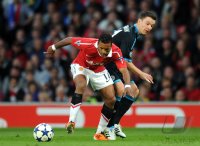 Fussball CHL  Saison 2010/2011:  Nani  (li, Manchester United FC) gegen Alexander Baumjohann (re, FC Schalke 04)