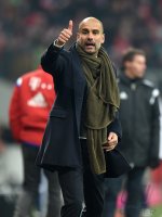 Fussball 1. Bundesliga Saison 14/15: FC Bayern Muenchen - FC Schalke 04