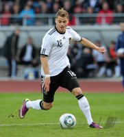 Fussball: International Saison 2010/2011: Deutschland U21, VUKCEVIC am Ball