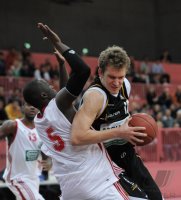 1. Basketball Bundesliga 2010/2011 Testspiel  Walter Tigers Tuebingen  - SIG Strasbourg