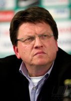 Fussball 1. Bundesliga, Saison 2011/2012: Pressekonferenz Werder Bremen zur Vertragsverlaengerung von Manager und Trainer