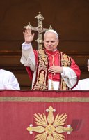 Papst Leo XIV.  bei der Weihnachtsbotschaft und dem Urbi Et Orbi Segen