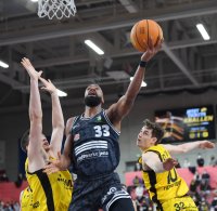 Basketball 2. Bundesliga 2021/2022: Tigers Tuebingen - Medipolis SC Jena