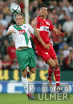 Fussball Ligapokal: Bremen - Stuttgart, Zweikampf