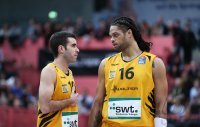 Basketball 1. Bundesliga 16/17 Hauptrunde: Walter Tigers Tuebingen - FRAPORT SKYLINERS Frankfurt