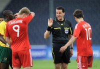 Fussball International Testspiel: Schiri Thomas Einwaller (AUT)