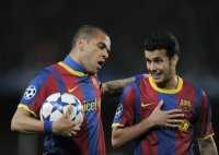 Fussball CHL  Saison 2010/2011:   Daniel Alves  (Barca) und Pedro Rodriguez  (Barca)
