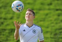 Bastian SCHWEINSTEIGER (Deutschland) im neuen Nationaltrikot EM 2012