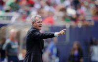 FUSSBALL Gold Cup 2009 Finale:  USA - Mexiko;  MEX Trainer Aguirre