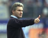 HSV-Trainer Kurt Jara ist zufrieden