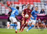 Fussball Audi Football Summit 2021 FC Bayern Muenchen - SSC Neapel