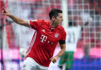 Fussball 1. Bundesliga Saison 2016/2017: FC Bayern Muenchen - SV Werder Bremen