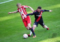 Fussball 1. Bundesliga :   Anatoliy Tymoshchuk (li, FC Bayern Muenchen) gegen Gonzalo Castro (re, Bayer 04 Leverkusen)