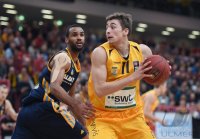 Basketball 1. Bundesliga 14/15 Hauptrunde:  Walter Tigers Tuebingen - Alba Berlin