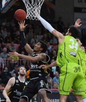 Basketball 2. Bundesliga  19/20: Tigers Tuebingen - Team Ehingen Urspring