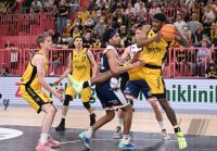 Basketball 2. Liga 21/22 Playoff Finale: Tigers Tuebingen - Rostock Seawolves