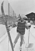 Fussball  Beckenbauer beim Langlaufen