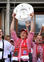 Fussball 1. Bundesliga :  JUBEL  Torwart Hans Joerg Butt (FC Bayern Muenchen)