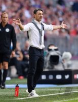 Fussball 1. Bundesliga Saison 18/19: FC Bayern Muenchen - Bayer 04 Leverkusen