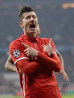 Fussball CHL 16/17 Achtelfinale: FC Bayern Muenchen - Arsenal London