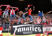 1. Fussball Bundesliga:  FANKURVE 1. FSV Mainz 05