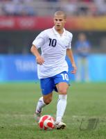 FUSSBALL  Olympia 2008   Vorrunde  Maenner Kamerun - Italien