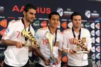 Fussball U21-EURO 2011 FINALE:  (v. li.) Mit dem Goldenen Schuh Adrian Lopez (Spanien) Thiago Alcantara (Spanien) , Juan Mata (Spanien)