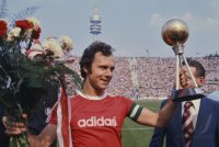 Fussball 1. Bundesliga 1976/1977: Franz BECKENBAUER (FC Bayern).
