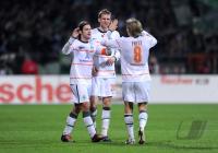 FUSSBALL, DFB Pokal Halbfinale: Torsten Frings, Per Mertesacker, Clemens Fritz (v. li.,Werder)