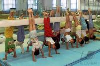 Turnen, Reportage  Kinder trainieren in China