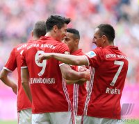 Fussball 1. Bundesliga Saison 2016/2017: FC Bayern Muenchen - FC Augsburg