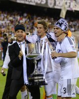 FUSSBALL International COPA DEL REY 13/14:  JUBEL Cristiano Ronaldo (Real Madrid) mit Pokal