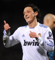 Fussball CHL  Saison 2010/2011: Olympic Lyon  - Real Madrid