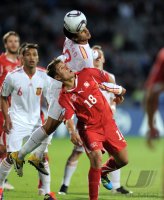 Fussball U21-EURO 2011 FINALE:  Thiago Alcantara (oben, Spanien) gegen Amir Abrashi (Schweiz)