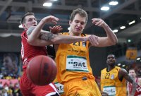 Basketball 1. Bundesliga 14/15 Hauptrunde:  Walter Tigers Tuebingen - Brose Baskets Bamberg