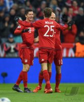 Fussball CHL 15/16 Gruppenphase: Olympiakos Piraeus  - FC Bayern Muenchen