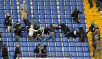 FUSSBALL SERIE A:  Schlaegerrei zwischen den Rom Fans