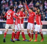 Fussball 1. Bundesliga Saison 2016/2017: FC Bayern Muenchen - Eintracht Frankfurt