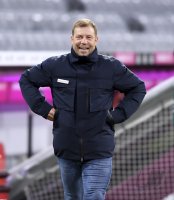 Fussball 1. Bundesliga Saison 21/22: FC Bayern Muenchen - Arminia Bielefeld