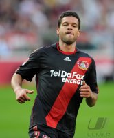Fussball: 1. Bundesliga Saison 2010/2011: Leverkusen, BALLACK
