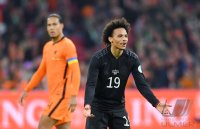 FUSSBALL INTERNATIONAL Testspiel: Niederlande - Deutschland