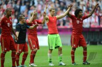 Fussball 1. Bundesliga, Saison 2012/2013:  Jerome Boateng, Xherdan Shaqiri, Toni Kroos, Torwart Manuel Neuer und Dante (v.li., FC Bayern Muenchen)
