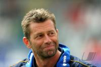 Fussball 1. Bundesliga : Trainer Michael Skibbe (Eintracht Frankfurt)